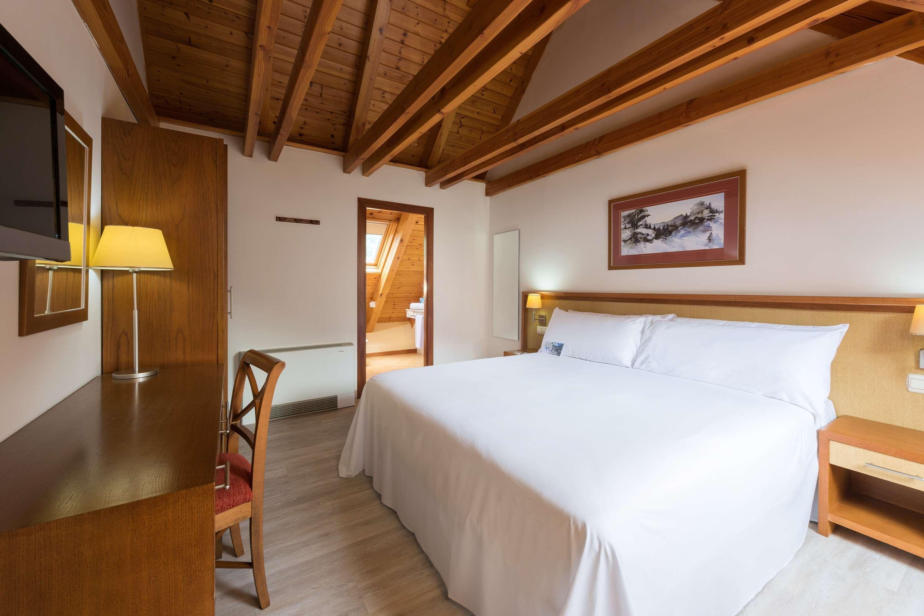 Hotel Vielha Val D'Aran, Affiliated By Melia Exterior photo